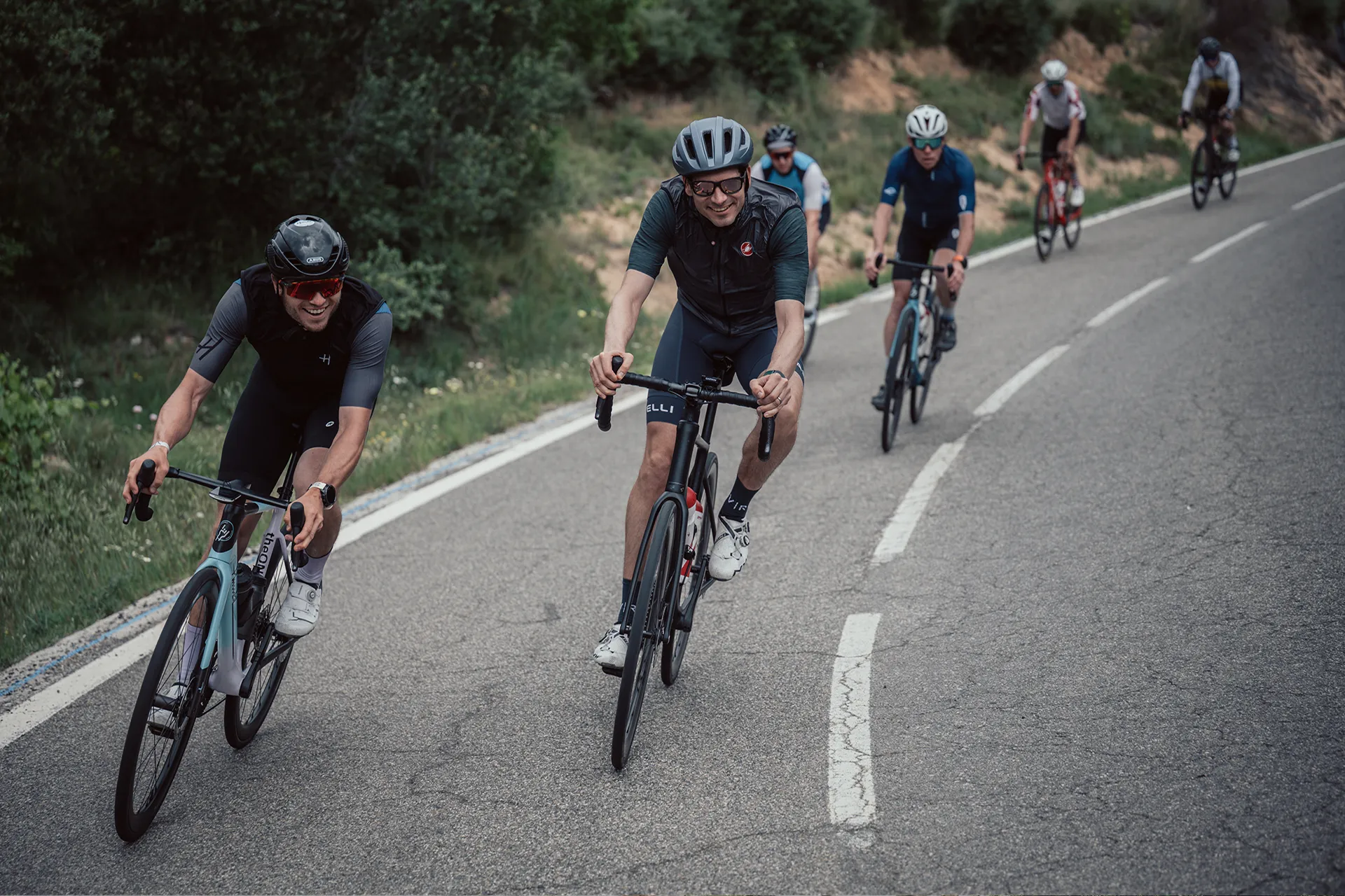 gruppe-rennvelo-kurve.png